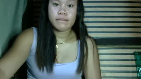 Snapshot of simply_y0urs chatting on 17, 12, 2024 simply_y0urs online show from 17, 12, 2024