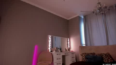 Naomi online show from 1, 4, 2026