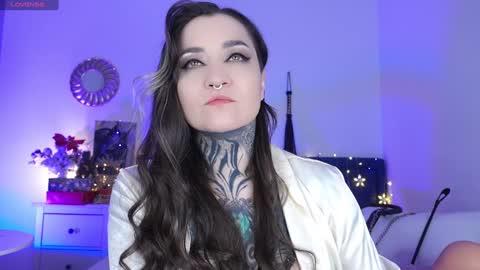 Snapshot of sindeleros chatting on 14, 12, 2024 Ms. Sindel online show from 14, 12, 2024