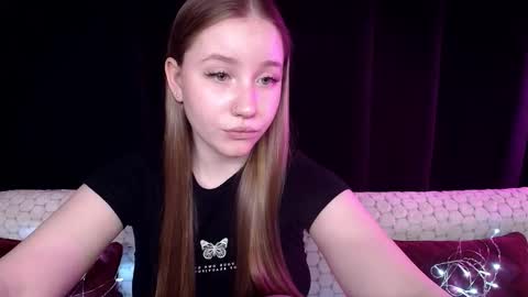 Snapshot of sindiwatsoon chatting on 15, 12, 2024 Sindi online show from 15, 12, 2024