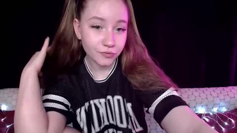 Snapshot of sindiwatsoon chatting on 19, 12, 2024 Sindi online show from 19, 12, 2024