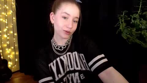 Snapshot of sindiwatsoon chatting on 12, 9, 2025 Sindi online show from 12, 9, 2025
