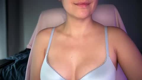 Sindra online show from 9, 9, 2025