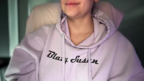 Sindra online show from 12, 9, 2025