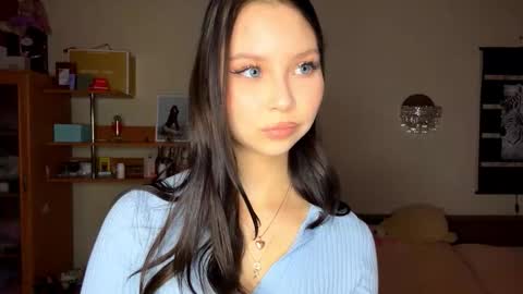 Emma online show from 25, 11, 2025