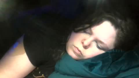 Snapshot of siofra chatting on 16, 11, 2025 Siofra online show from 16, 11, 2025