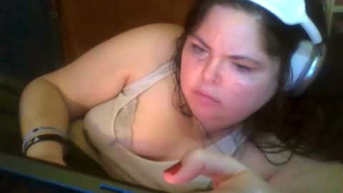 Snapshot of siofra chatting on 25, 11, 2025 Siofra online show from 25, 11, 2025