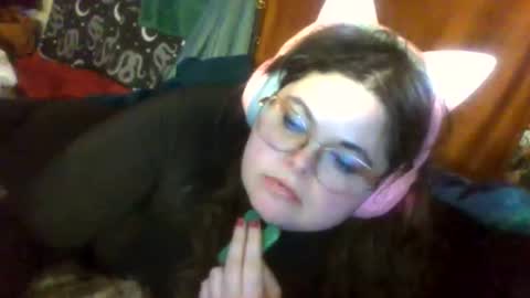 Snapshot of siofra chatting on 1, 12, 2025 Siofra online show from 1, 12, 2025