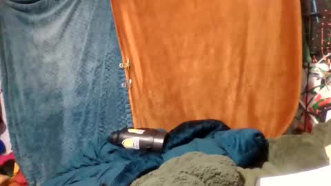 Snapshot of siofra chatting on 3, 12, 2025 Siofra online show from 3, 12, 2025