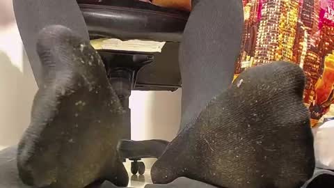 only foot                         worshipers here online show from 29, 1, 2025