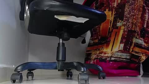 only foot                         worshipers here online show from 23, 2, 2025