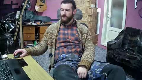 Snapshot of sir_pelo_iv chatting on 28, 1, 2025 I am The Fourth and only Sir. Pelo online show from 28, 1, 2025