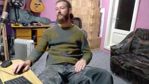 Snapshot of sir_pelo_iv chatting on 29, 9, 2025 I am The Fourth and only Sir. Pelo online show from 29, 9, 2025