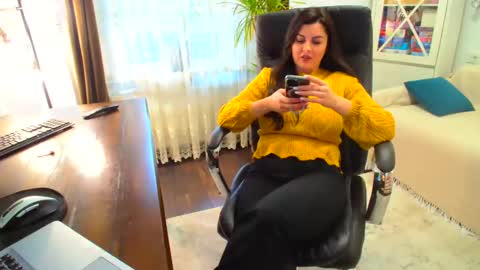 Snapshot of siriamasha chatting on 3, 12, 2024 Amasha11 online show from 3, 12, 2024
