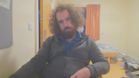 Snapshot of sirspammer chatting on 24, 9, 2025 sirspammer online show from 24, 9, 2025