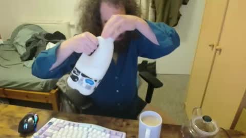 Snapshot of sirspammer chatting on 17, 3, 2026 sirspammer online show from 17, 3, 2026