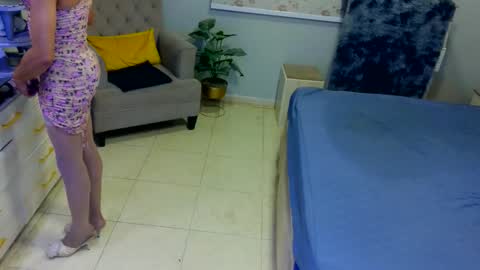 D i f a  Ana Arbeh shemale online show from 18, 3, 2026