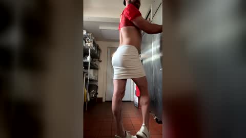 SissyMiles online show from 25, 5, 2026