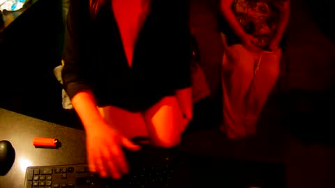 red online show from 27, 9, 2025