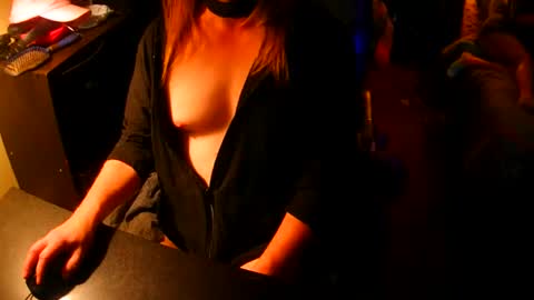 red online show from 31, 10, 2025