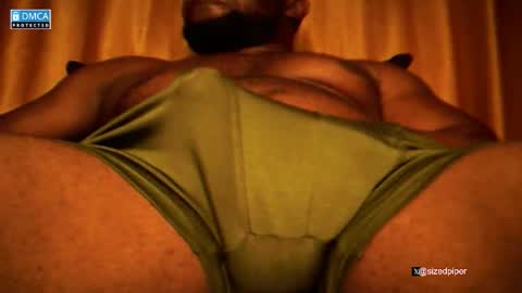 Snapshot of sizedpiper chatting on 14, 12, 2025 Pvt is open. Drop thumbs up in satisfaction online show from 14, 12, 2025