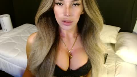 Snapshot of sizzling_cassie130 chatting on 1, 6, 2026 Cassie online show from 1, 6, 2026