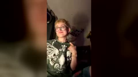 Snapshot of sk8rboi_twink chatting on 23, 6, 2026 sk8rboi_twink online show from 23, 6, 2026