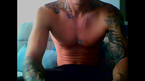 Snapshot of skater19xxx chatting on 23, 2, 2025 miguel online show from 23, 2, 2025