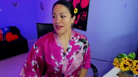 Snapshot of skater_gal chatting on 23, 4, 2026 susan ramires online show from 23, 4, 2026