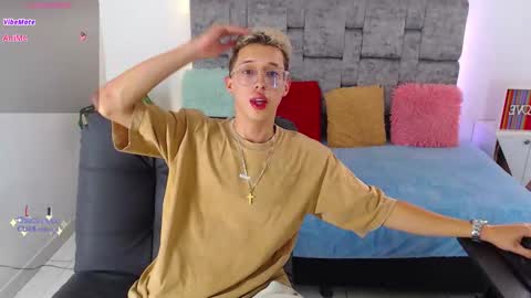 Snapshot of skinny_bigcock20 chatting on 3, 12, 2025 skinny_bigcock20 online show from 3, 12, 2025