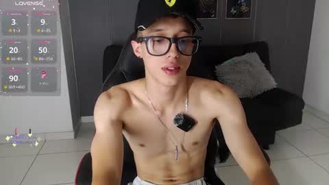 skinny_bigcock20 online show from 26, 6, 2026