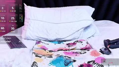 Mariah Black  online show from 2, 11, 2025