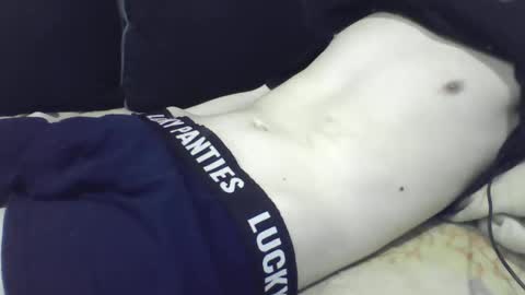skinnycuteb0y online show from 16, 5, 2026