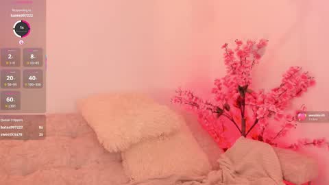 Snapshot of skinnydoll_1 chatting on 17, 10, 2025 Mila online show from 17, 10, 2025