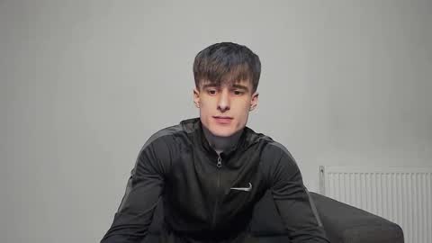 skinnyguywithbigd online show from 10, 9, 2025