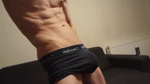 skinnyguywithbigd online show from 23, 11, 2025