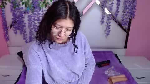 Snapshot of skinnyhorny_ chatting on 21, 12, 2024 SKINNYHORNY online show from 21, 12, 2024