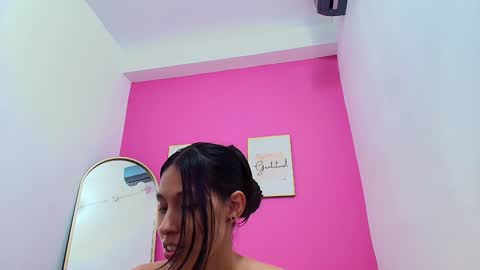 Snapshot of skinnyneighbour_ chatting on 3, 1, 2025 Karla online show from 3, 1, 2025