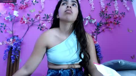 Snapshot of skinnysofia18 chatting on 18, 6, 2026 sofia online show from 18, 6, 2026