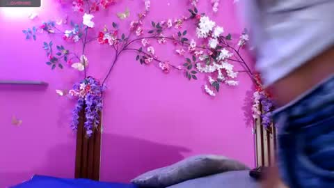 Snapshot of skinnysofia18 chatting on 26, 6, 2026 sofia online show from 26, 6, 2026