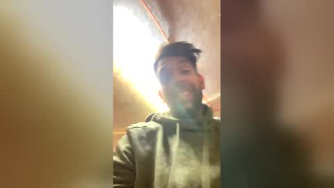Snapshot of skoden333 chatting on 25, 4, 2026 skoden333 online show from 25, 4, 2026