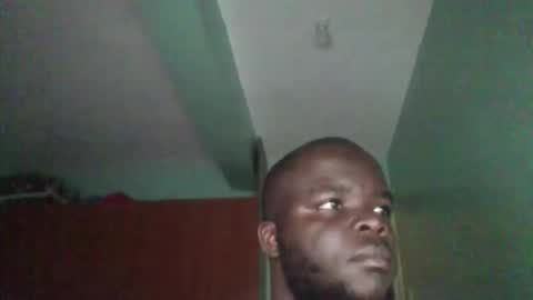 Snapshot of skry21 chatting on 12, 10, 2025 Tylor Smart online show from 12, 10, 2025