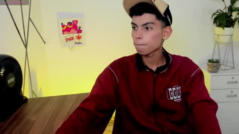 Snapshot of sky_jules chatting on 12, 10, 2025 Daniel online show from 12, 10, 2025