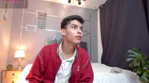 Snapshot of sky_jules chatting on 11, 11, 2025 Daniel online show from 11, 11, 2025