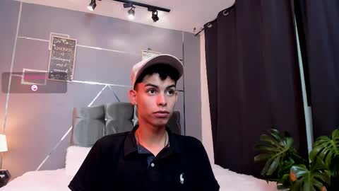 Snapshot of sky_jules chatting on 22, 11, 2025 Daniel online show from 22, 11, 2025