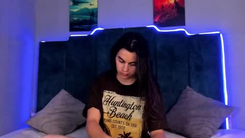 Snapshot of sky_liink chatting on 5, 10, 2025 Santiago online show from 5, 10, 2025