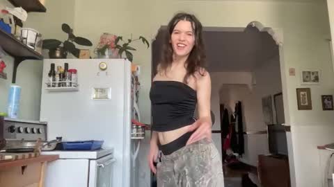 sky lounge online show from 17, 4, 2026