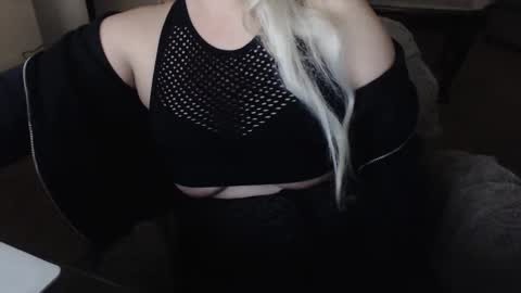 SKYLE   online show from 5, 1, 2025