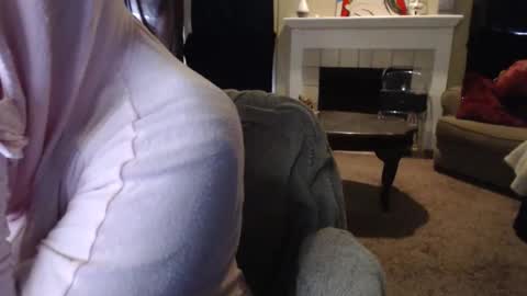 SKYLE   online show from 9, 4, 2026