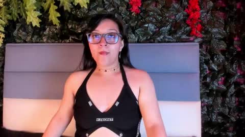skye_bluee_ online show from 21, 9, 2025